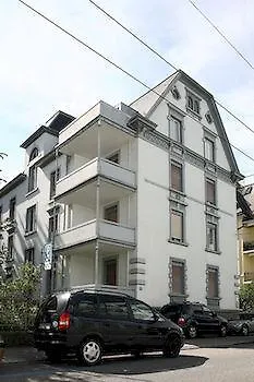 Visionapartments Waffenplatzstrasse - Self Check-in Apartman